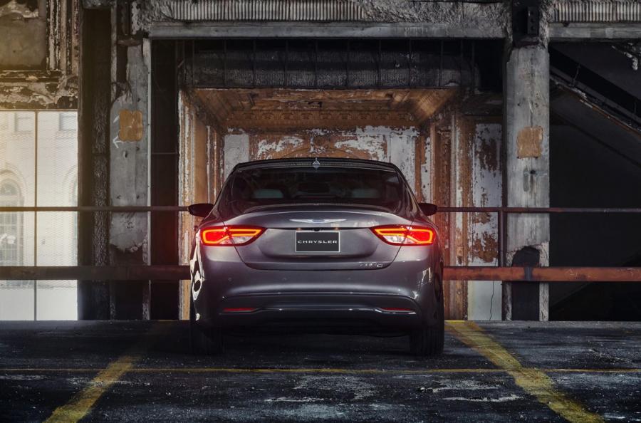  Chrysler 200 2015 года  (фото 118 из 207)